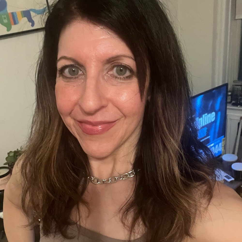 Meet your Posher, Lori
